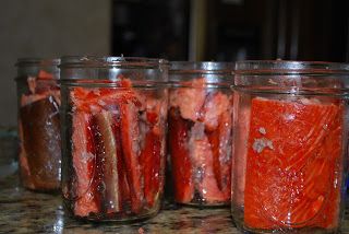 all things canning: Home canning smoked Salmon Canned Smoked Salmon, Pressure Canning Meat, Canned Salmon Recipes, Canned Meats, Pressure Canning Recipes, Canned Salmon, Home Canning Recipes, Smoked Salmon Recipes, Canning Vegetables