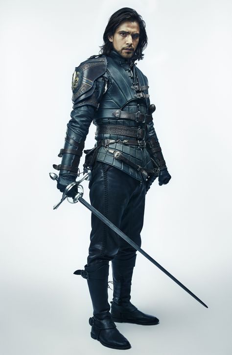 The Musketeers - Luke Pasqualino as D'Artagnan 3 Musketeers, The Musketeers, Luke Pasqualino, Armor Clothing, Leather Armor, Medieval Clothing, Fantasy Costumes, Fantasy Armor, Character Poses