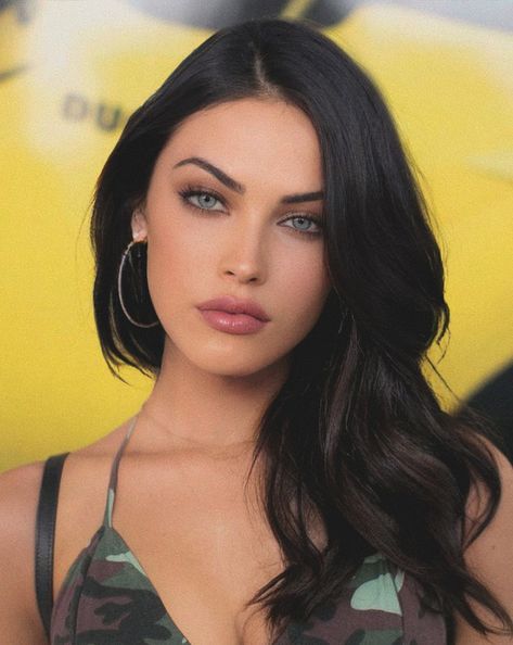 Megan Fox Eye Makeup, Megan Fox And Madison Beer, Megan Fox Short Hair, Madison Beer And Megan Fox Mixed, Megan Fox Fair Skin, Megan Fox Face, Madison Beer Megan Fox Face Morph, Megan Fox Makeup, Madison Beer Real Skin