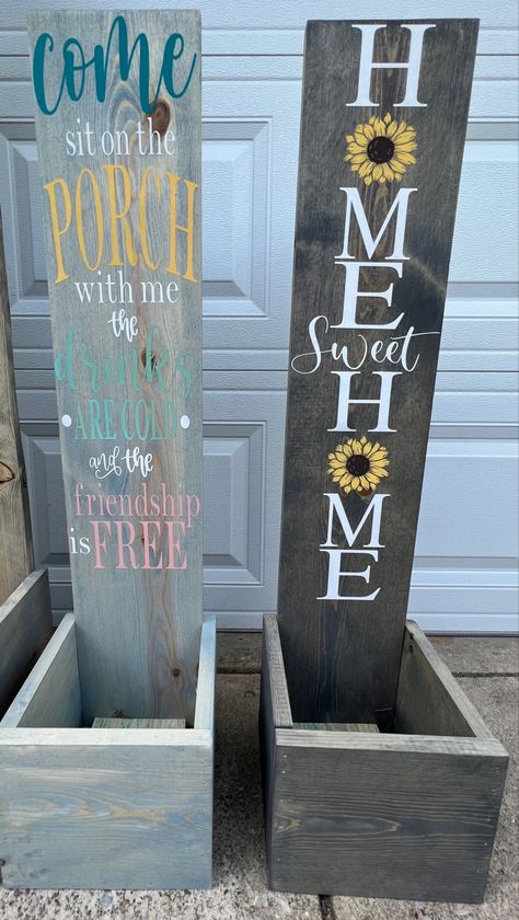 Planter Box Sign, Porch Sign With Planter, Welcome Sign Planter Box Diy, Welcome Planter Box Diy, Wooden Welcome Signs, Diy Planter Box, Box Signs, Porch Signs, Planter Boxes