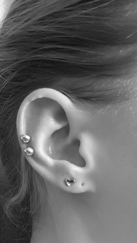 Absolutely in love with my double auricle piercing Double Auricle Piercing, Auricle Piercing, Body Mods, Piercings, In Love, Tattoos