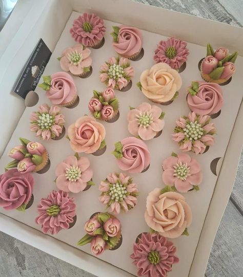 Baby In Bloom Cupcakes, Wildflower Cupcakes, Teacher Cupcakes, Baby Shower Cupcake Cake, Floral Cupcakes, Cake Pricing, Chocolate Flowers, First Birthday Party Themes, 70th Birthday Parties