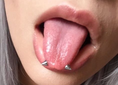 #age1 #stylish #people #trendy #look #fashion #women #musthave #creative #ideas #art #design #wow #cool #crazy #piercings Venom Tongue Piercing, Snake Bite Piercing Tongue, Snake Eyes Piercing Jewelry, Snake Eyes Tongue Piercing, Venom Piercing, Crazy Piercings, Piercing Snake, Snake Eyes Piercing, Piercing Tongue