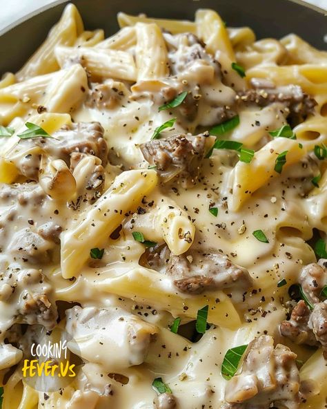 Philly Cheesesteak Pasta Dinner Recipes Pasta Healthy, Meat With Pasta Recipes, Philly Cheese Pasta Recipes, Quick Flavorful Dinners, Philly Cheesesteak Lasagna Recipe, Great Pasta Dishes, One Pot Philly Cheesesteak Pasta, Roast Beef Pasta Recipes, Steak And Pasta Recipes Dinners