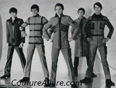 Couture Allure Vintage Fashion: Pierre Cardin - Tout Pour L'Homme Pierre Cardin Space Age, Pierre Cardin 60s, 1960s Mens Fashion, Retro Futuristic Fashion, Retro Futurism Fashion, Retro Future Fashion, Late 60s Fashion, Space Age Fashion, Futurism Fashion