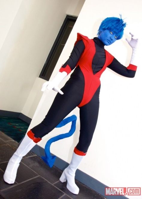 Awesome Nightcrawler cosplayer at Heroes Con! (via Judy Stephens) Xmen Cosplay, Best Cosplay Ever, Marvel Costumes, Superhero Cosplay, Costume Ball, Epic Cosplay, Diy Costume, Marvel Cosplay, Male Cosplay