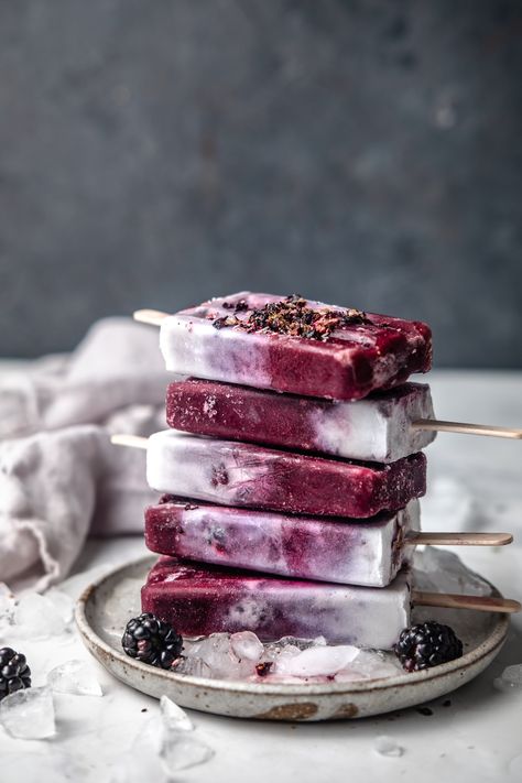 Popsicle Food Photography, Popsicles Photography, Acai Ice Cream, Acai Drink, Acai Recipes, Acai Puree, Cream Photography, Ice Popsicles, Ice Cream Photography