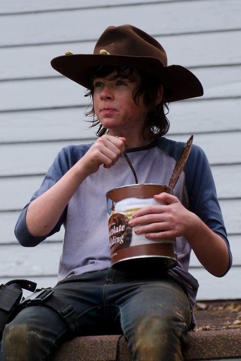 Walking Dead Party, Carl The Walking Dead, Denis Villeneuve, Walking Dead Cast, The Walking Dead Tv, Chandler Riggs, David Fincher, Evil Dead, Carl Grimes