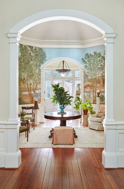 sitting room entryway Bright Boho Living Room, Pine Floorboards, Scenic Wallpaper, Charleston Homes, Boho Living Room Decor, One Story Homes, Southern Home, Boho Living Room, Indoor Outdoor Living