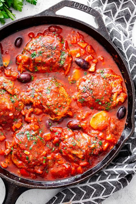 Chicken Caccitore, One Skillet Chicken, Paleo Running Momma, Lemon Chicken Piccata, Cacciatore Recipes, Chicken Cacciatore Recipe, Chicken Skillet Recipes, Chicken Cacciatore, Veggie Noodles