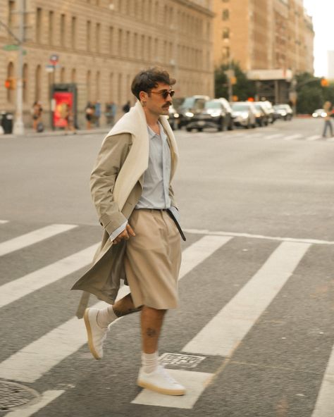 Walking through NYC in @jillstuartnewyork_official trench coat, I keep it simple and stylish. The coat’s clean look pairs perfectly with my shorts and sneakers, making it a relaxed yet polished outfit. #JILLSTUARTNEWYORK #24FW #easyearllife Shorts And Coat Outfit, Clean Look, Coat Outfit, Jill Stuart, Coat Outfits, Minimal Style, Keep It Simple, Minimal Fashion, Trench Coat