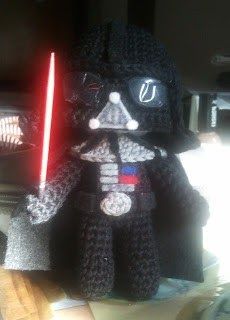 "Blog sobre ganchillo" Amigurumi Star, Dark Vader, Star Wars Crochet, Darth Vader Star Wars, Baby Toys Newborn, Crochet Kids, Educational Toys For Toddlers, Vader Star Wars, Star Wars Day