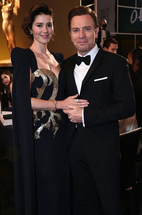 Ewan Mcgregor The Island, Ewan Mcgregor Natalie Portman, Ewan Mcgregor And Mary Elizabeth, Ewan Mcgregor Long Way Up, Ewan Mcgregor Obi Wan Behind The Scenes, The Spectacular Now, Relationship Timeline, Celebrity News Gossip, Mary Elizabeth Winstead