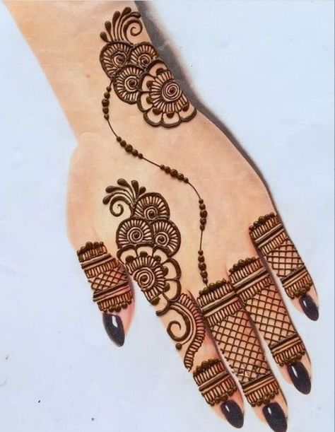 Mehndi Designs Beautiful, Eid Special Mehndi Design, Special Mehndi Design, Back Hand Henna, Beautiful Simple Mehndi Design, Hand Mehndi Designs, Back Hand Mehndi, Mehndi Designs For Kids, Very Simple Mehndi Designs