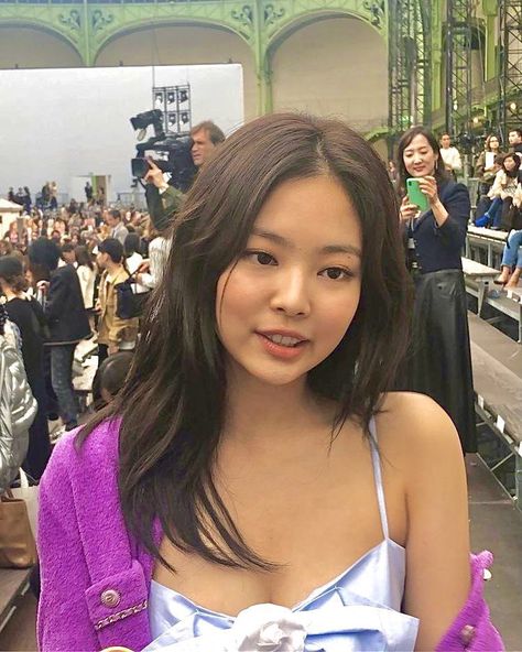 jennie pics on Twitter: "what jennie kim looks like in real life… " Jennie In Real Life, Jennie Pics, Jennie Kim, Blackpink Jennie, Real Life, On Twitter, Purple, Twitter