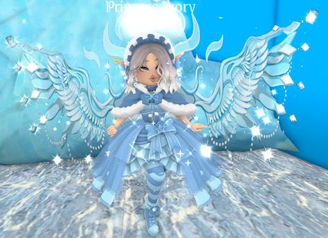 Ice Element Outfit Royale High, Royale High Ice Fairy Outfit, Royale High Water Fairy Outfit, Water Fairy Royale High, Ice Fairy Royale High, Royale Outfits, Ice Fairy, Roblox Characters, Water Fairy