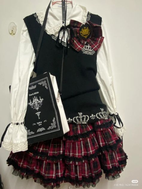 Gothic Uniform, Gothic School, Uniform Aesthetic, Dark Outfits, Kawaii Fashion Outfits, Gothic Outfits, J Fashion, Costume Outfits, Cute Summer Outfits