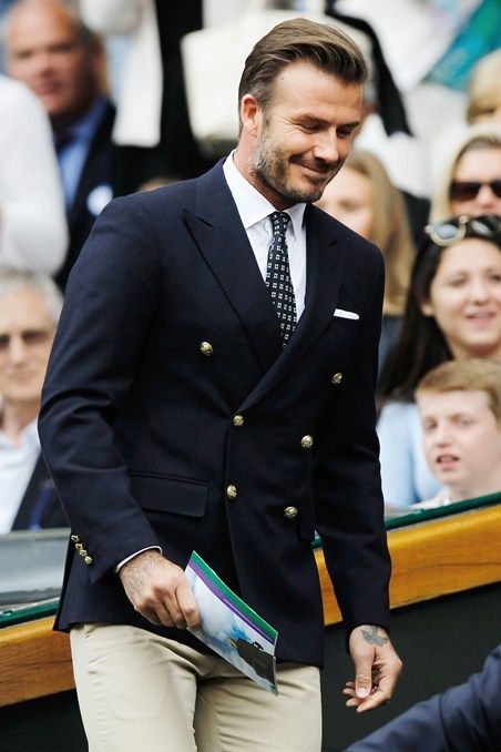 David Beckham Proper Blazer & Peak Lapels Beckham Suit, Men Suits Black, David Beckham Style, Workout Man, Blazer Outfits Men, Most Stylish Men, Designer Suits For Men, Mens Formal Wear, Fashion Suits For Men