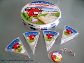 I'm totally in love with Re-ment's Laughing Cow cheese triangles. Aww... looks just like the real thing. I kept all the stickers on the tria... Laughing Cow Cheese, Cheese Triangles, Cow Cheese, Laughing Cow, Happy Cow, Re Ment, Cow Bell, School Snacks, Super Bowl