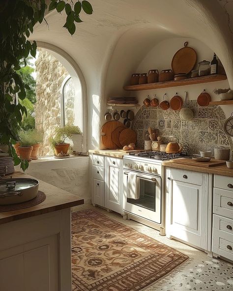 Spanish Style Kitchen, Desain Pantry, Interior Design Per La Casa, Dream Life House, Italian House, Casa Vintage, Italian Home, Classic Kitchen, Dream House Rooms