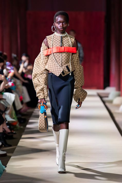 Gucci Cruise 2024 [PHOTOS] – WWD 2024 Fashion Show Collection, Gucci Ss24, Gucci 2024, Gucci Cruise, Day Clothes, Lux Fashion, Resort 2024, Couture Outfits, Runway Trends