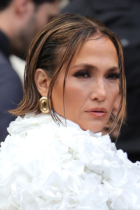 Jennifer Lopez Chopped Off Her Hair and Joined the Flippy Bob Club — See Photos | Allure Jennifer Lopez Bob Haircut, Jennifer Lopez Short Hair Haircuts, Wavy Bob With Side Bangs, C Cut Hairstyle, Jlo Short Hair, Jennifer Lopez Short Hair, Flippy Bob, Curly Hairstyles Women, Drastic Haircut