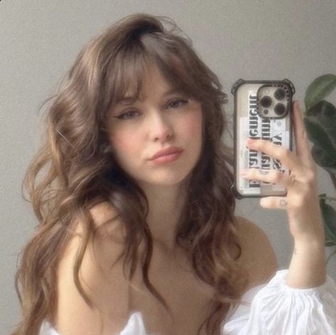 Long Hair With Bangs Wavy, Soft Bangs Wavy Hair, Medium Wavy Hairstyles With Bangs, Bang Inspo Wavy Hair, Wispy Bangs For Wavy Hair, Poofy Wavy Hair, Wispy Wavy Bangs, Wavy Bangs Hairstyles, Bang Hairstyles Long Hair