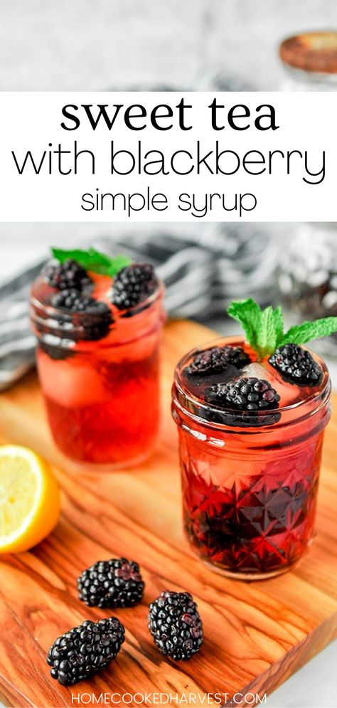 Blackberry Iced Tea is flavored with fresh, ripe blackberries and a sweet sugar syrup to give it the perfect amount of sweetness. This easy iced tea recipe only needs a few ingredients and is ready in no time. Blackberry sweet tea is the most refreshing, cool beverage to drink on those hot summer days. Flavored Sweet Tea, Sweet Tea Flavors, Blackberry Sweet Tea, Simple Syrup For Iced Tea, Blackberry Tea Recipe, Berry Tea Recipe, Easy Iced Tea Recipes, Blackberry Iced Tea, Best Iced Tea Recipe