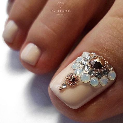 Trendy Winter Nails, Toe Art Designs, Spring Nails 2023, Pretty Toe Nails, Nail Art Designs Summer, Nails Spring, Nails 2023, Trendy Winter, Glam Nails