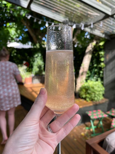 Champagne And Sparkles Party Ideas, Glitter Drink Aesthetic, Gold Glitter Drink, Glitter Champagne Drink, Glitter Cotton Candy Champagne, Pink Glitter Champagne Bottle, Glitter Bachelorette Party, Disney Princess Theme Party, Sparkly Champagne