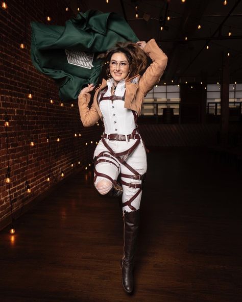 Hange Zoe Costume, Hange Aot Cosplay, Zoe Hange Cosplay, Hanji Cosplay, Attack On Titan Outfit, Hange Cosplay, Hange Zoe Cosplay, 2023 Cosplay, Attack On Titan Costume