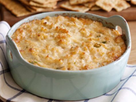 Large crab imperial recipe Hot Crab Dip Recipe, Crab Imperial, Shrimp Casserole, Hot Crab Dip, Crab Dip, Crab Recipes, Buffalo Chicken Dip, Thanksgiving Appetizers, Crab Meat