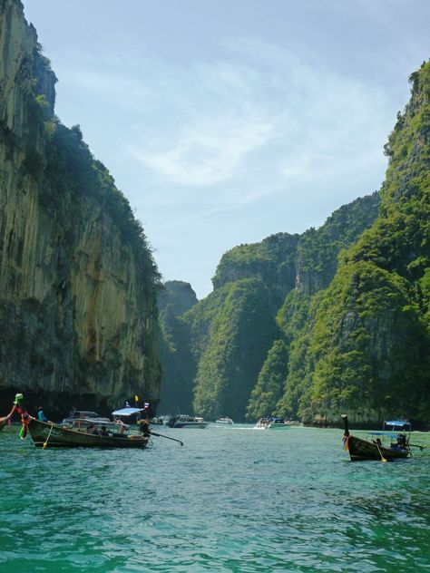 Pileh Lagoon Thailand, Phi Phi Island Thailand, Thailand Islands, Freetime Activities, Phi Phi Island, Vientiane, Se Asia, Gap Year, Future Travel