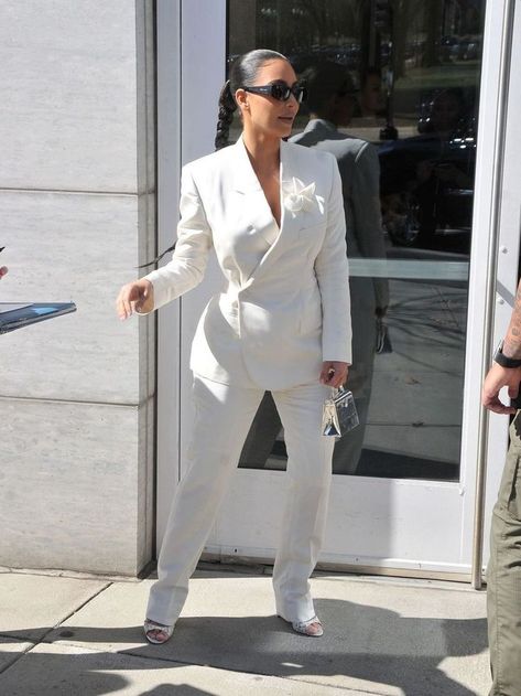 Estilo Kim Kardashian, Kim Hair, Estilo Kardashian, Kim Kardashian Outfits, Kim K Style, Kardashian Outfit, Classy Fits, Kim Kardashian Style, Jenner Outfits