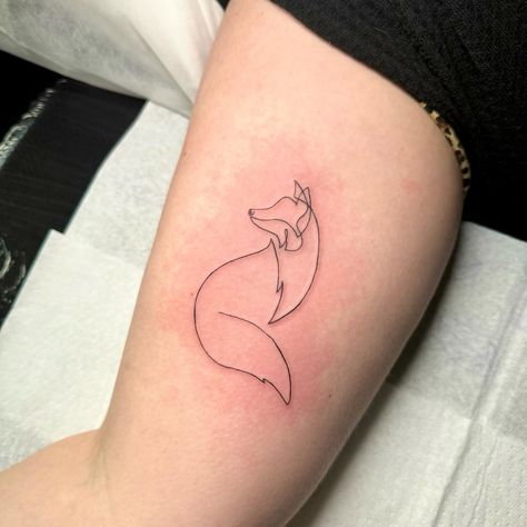 Foxy for @mrs.lws.20 🦊 Thank you again. 🥰 . . . #fox #foxtattoo #finelinefox #onelinefox #cutefoxtattoo #simplefoxtattoo #cutetattoo #femaninetattoo #delicatetattoo #linework #fineline #blackworkers #animaltattoo Fox One Line Tattoo, Fox Couple Tattoo, Single Line Fox Tattoo, Delicate Fox Tattoo, Fox Tattoo Fine Line, Fineline Fox Tattoo, Fox Tattoo Thigh, Fox Outline Tattoo, Fine Line Fox Tattoo