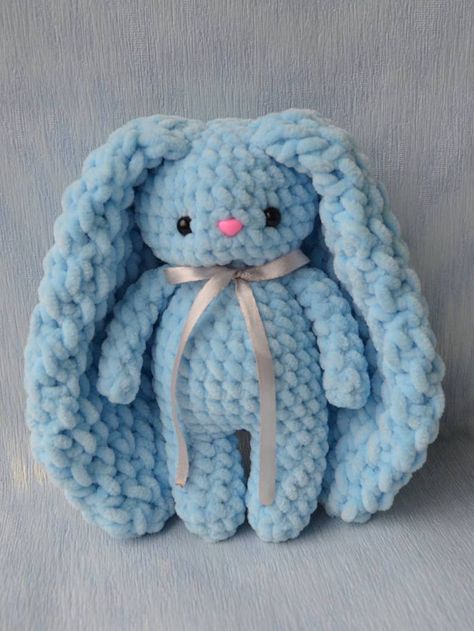 Bunny Crochet Free Pattern, Crochet Amigurumi Bunny, Amigurumi Bunny Pattern, Easter Bunny Crochet, Lop Eared Bunny, Amigurumi Projects, Diy Bunny, Crochet Plushies, Bunny Amigurumi