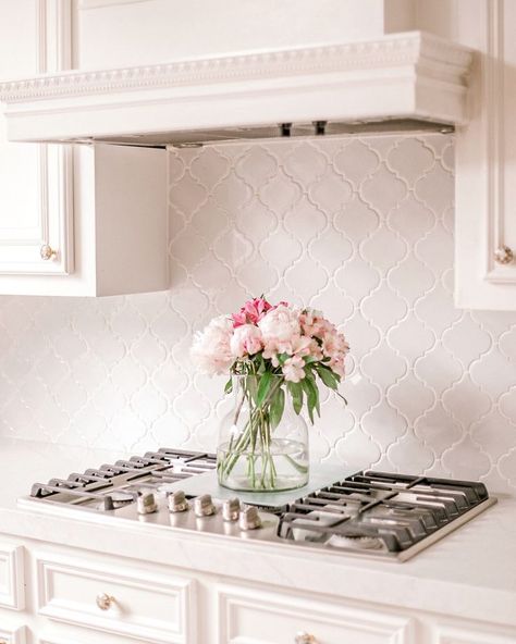 Linen Tile, White Kitchen Remodel, White Grout, Before After Kitchen, Simple Kitchen Remodel, White Kitchen Backsplash, Arabesque Tile, White Kitchen Remodeling, Kitchen Refresh