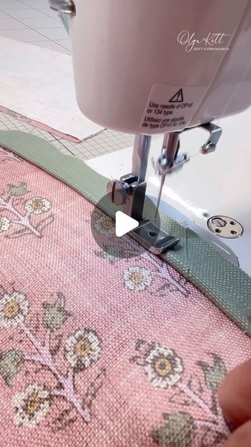 Olga Kott on Instagram: "Neat way to join the piping fabric. Absolute pleasure to work with fabrics like these ❤️ More videos on https://olga-kott.thinkific.com/ #piping #cushions #sewing #tutorial #réel #diy #reelsinstagram" Piping Cushions Tutorial, Pillow Covers With Piping, How To Sew Piping, Piping Sewing Techniques, Piping Techniques Sewing, Sewing Throw Pillows, Piping Fabric, Piping Tutorial, Sewing Piping