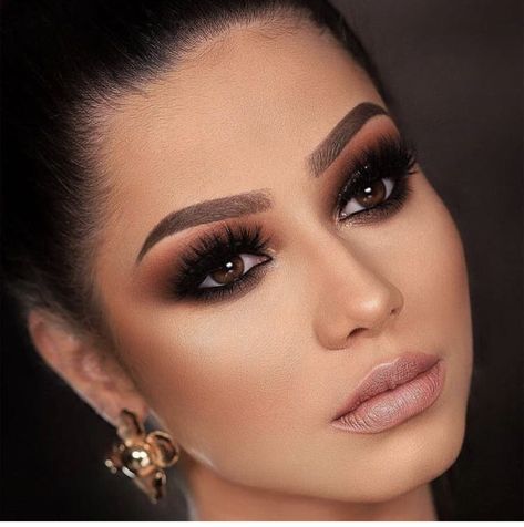 Machiaj Smokey Eyes, Nude Lip Makeup, Wedding Eye Makeup, Makeup Artist Tips, Make Up Videos, Eye Makeup Pictures, Pinterest Makeup, Eye Makeup Designs, Colorful Eye Makeup