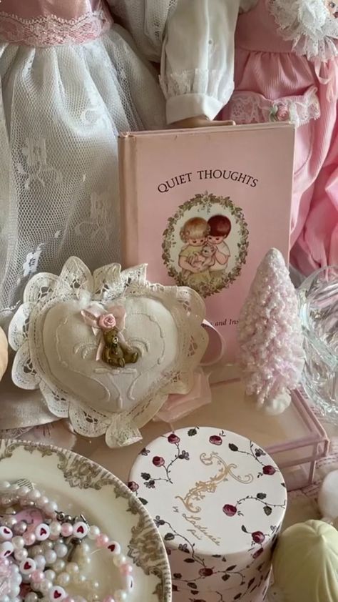 Princess Core, Girly Aesthetic, Pink Girly Things, Pink Vibes, Princess Aesthetic, Everything Pink, Pink Princess, Victorian Era, Pink Aesthetic