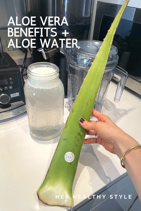 Aloe Vera Water + Benefits | Video - her healthy style #herhealthystyle Aloe Vera Water Benefits, Aloe Vera Water, Citrus Water, Glowing Green Smoothie, Healing Aloe, Celery Juice Benefits, Aloe Vera Benefits, Aloe Vera Drink, Aloe Water