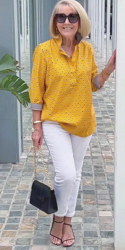 👍Breathable & Crisp and Stylish & Versatile✔ Outfits For Women Over 60 Casual, Casual Chique Stijl, Stylish Outfits For Women Over 50, Afrikaanse Mode, Over 60 Fashion, Early Autumn, Standing Collar, 60 Fashion, Yellow T Shirt