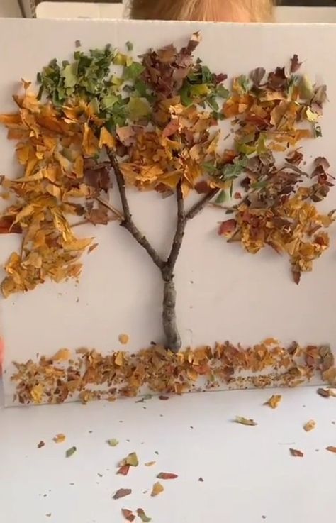 Best Kids Activities on Instagram: “BEAUTIFUL tree craft made with natural materials! 😍😍 Made with sticks, dry leaves and glue. Easy to make with GORGEOUS results! What do you…” Spring Flower Crafts, Flower Crafts Kids, Leaf Projects, Keep Kids Busy, Dry Leaves, Tree Craft, Autumn Tree, Hand Crafts For Kids, Creative Activities For Kids