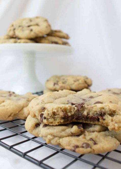 Browned Butter & Bourbon Cookies - Sugar Spun Run Bourbon Cookies Recipe, Brown Butter Bourbon, Bourbon Cookies, Buttery Chocolate Chip Cookies, Sugar Spun Run, Brown Butter Cookies, Brown Sugar Cookies, Chocolate Bourbon, Shake N Bake