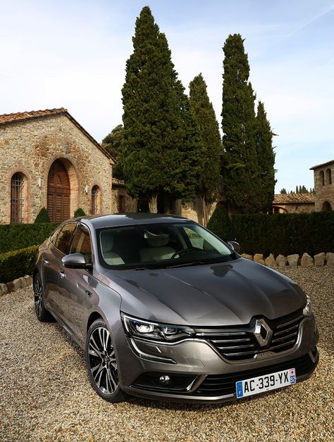 Renault Talisman Enquire Now www.shop-click-drive.com.au Talisman Car, Renault Talisman, Bugatti Cars, Nissan Infiniti, Car Lease, Car Sketch, Fancy Cars, Back Road, Renault Megane