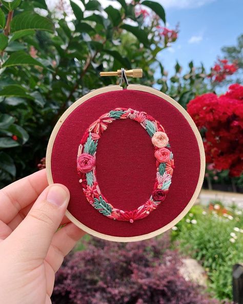 Rebekah • Bek’s Stitches 🌸 on Instagram: “SOLD ❣️ Stitching the alphabet 15/26! Letters A through N have been sold, but here is the finished letter O up for grabs! If you see your…” Pdf Embroidery Pattern, Advanced Embroidery, Simple Stitch, Basic Embroidery, Beginners Embroidery, Monogram Embroidery, Tablet Screen, Free Pdf Pattern, Basic Embroidery Stitches