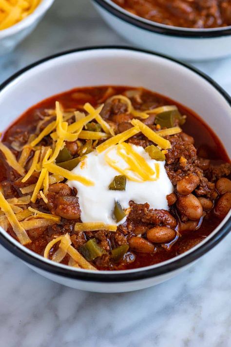 Our Favorite Homemade Chili (So Easy!) Chili With Tomato Paste, Midwest Chili Recipe, Ground Beef And Beans, Beef And Beans, Easy Homemade Chili, Inspired Taste, Classic Chili Recipe, Delicious Chili Recipe, Recipe With Ground Beef