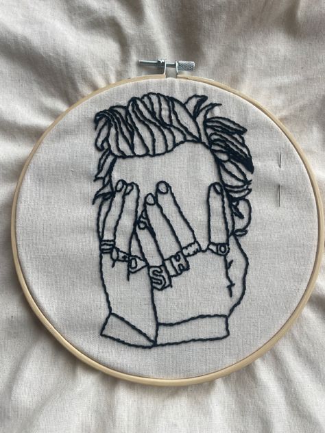 Harry Styles Crochet Ideas, Embroidery Harry Styles, Harry Styles Jeans, Harry Styles Boots, Taylor Embroidery, Harry Styles Merch, Merch Ideas, Creative Stuff, Thread Painting