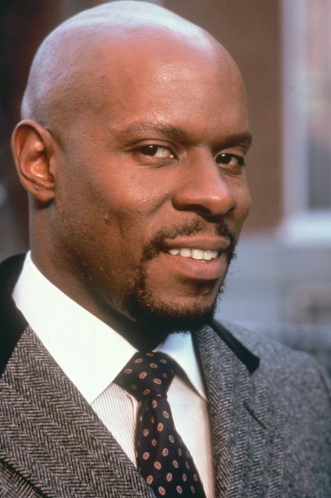 Avery Brookes as Hawk in Spenser For Hire Avery Brooks, Black Music Artists, Star Trek Deep Space Nine, Deep Space Nine, Star Trek Characters, Black Entertainment, Vintage Black Glamour, Black Actors, Famous Black