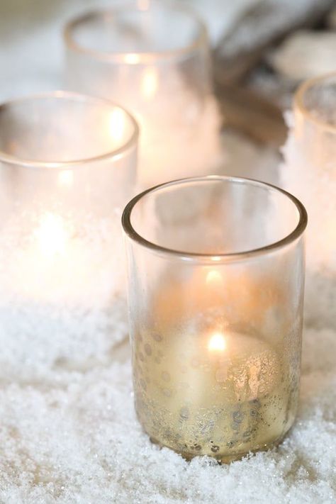 Diy Votive Candle Holders, Votive Candle Holders Diy, Mercury Votives, Holiday Candle Holders, Candle Holder Crafts, Christmas Candles Diy, Ros Gold, Christmas Entertaining, Tea Diy